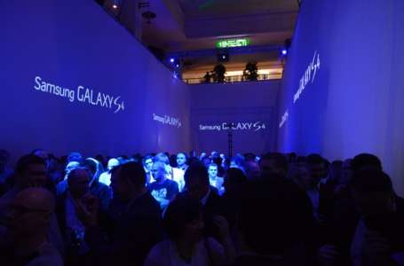 Pierwszy sklep firmowy Samsunga w Polsce (wideo)