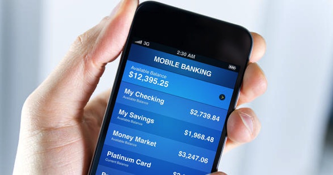 2,5 mln osób korzysta z bankowości mobilnej