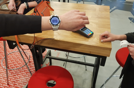 Mobile payments update październik 2018. Płatności zegarkiem – nowy duży trend