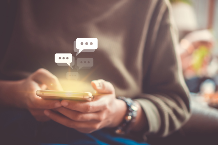 SMS marketing czy e-mail marketing – co wybrać?